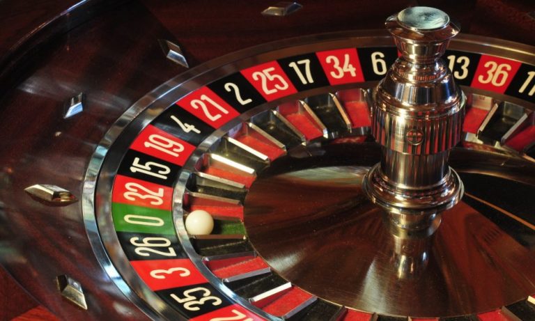 Why do people love playing branded online slots with familiar themes